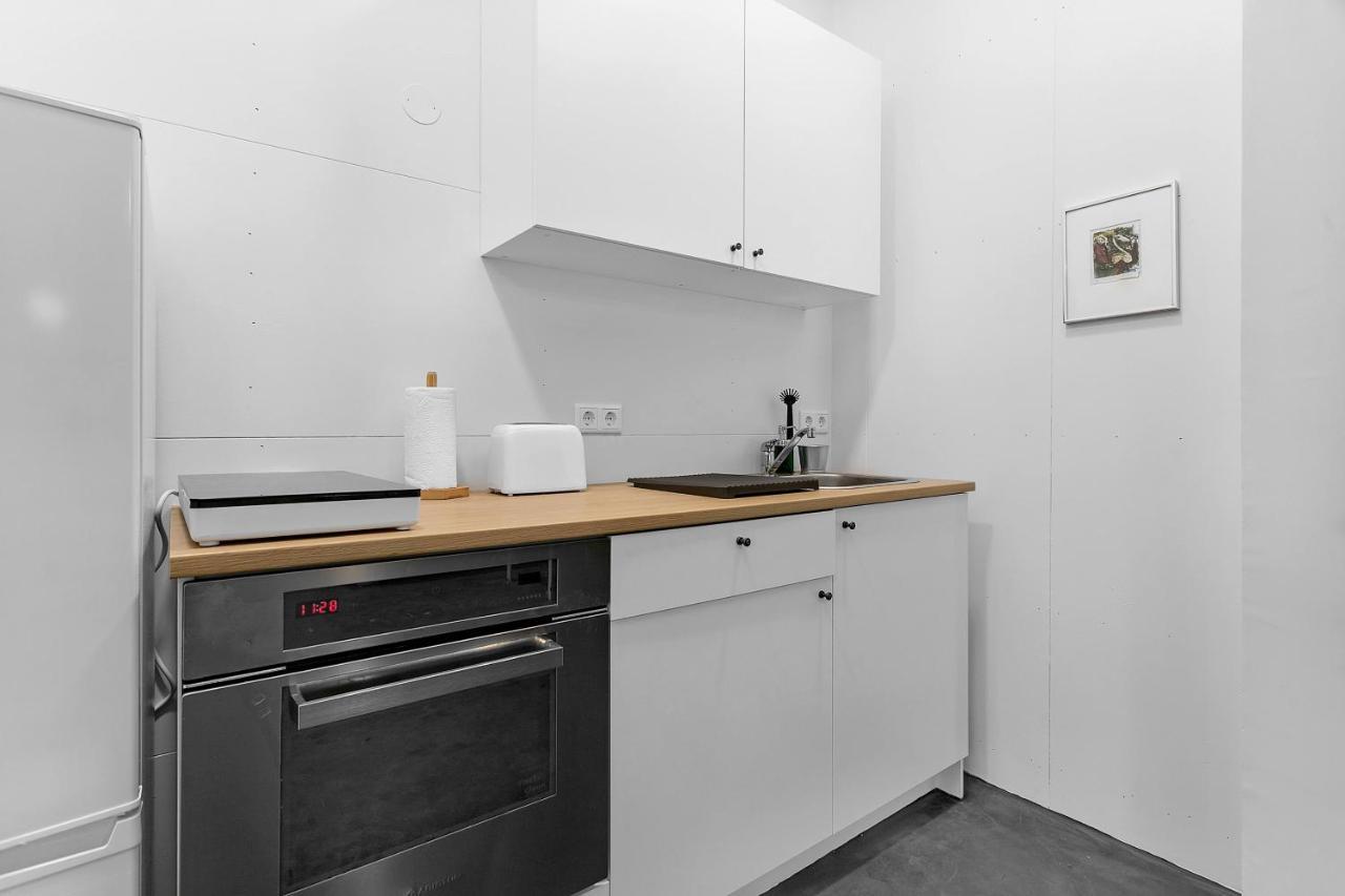 רייקיאוויק Lovely Studio Apartment With Hot Tub מראה חיצוני תמונה