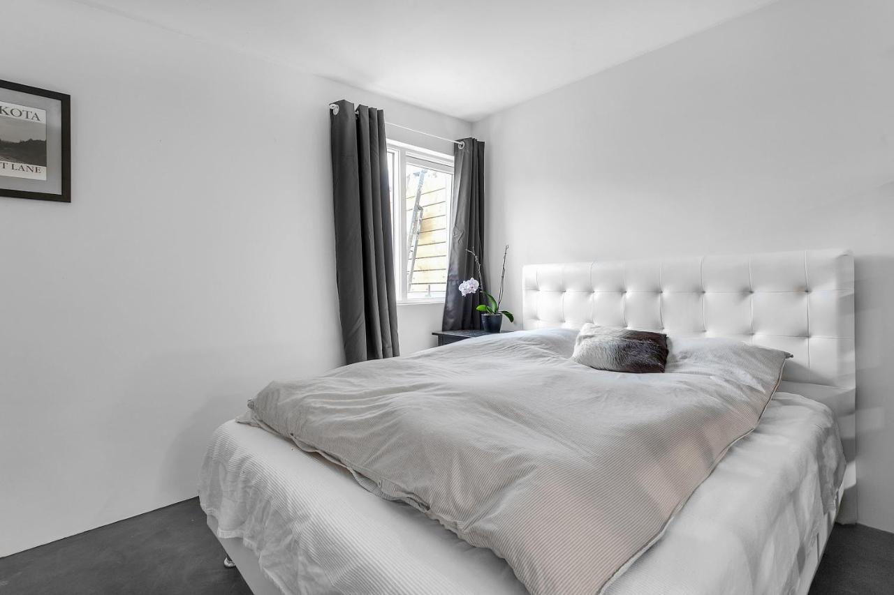 רייקיאוויק Lovely Studio Apartment With Hot Tub מראה חיצוני תמונה
