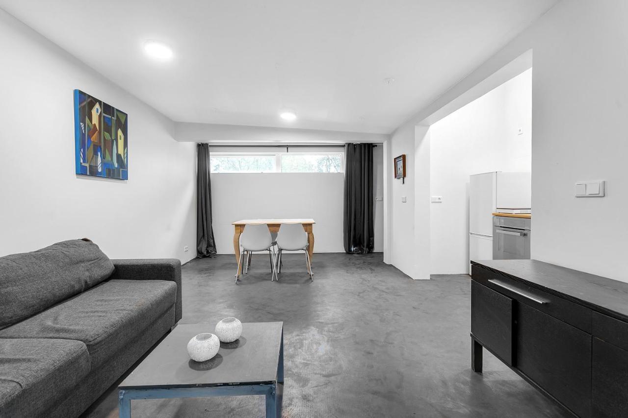 רייקיאוויק Lovely Studio Apartment With Hot Tub מראה חיצוני תמונה