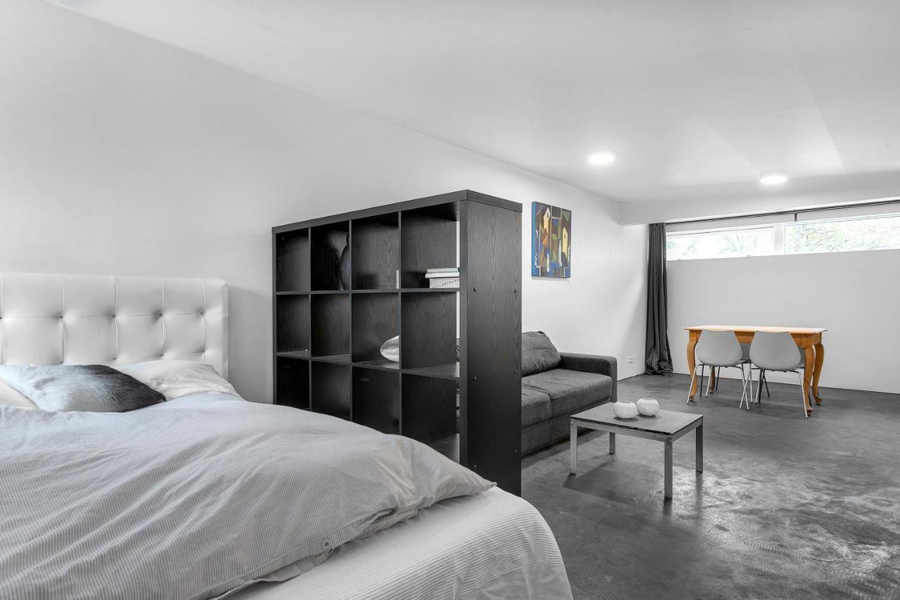 רייקיאוויק Lovely Studio Apartment With Hot Tub מראה חיצוני תמונה